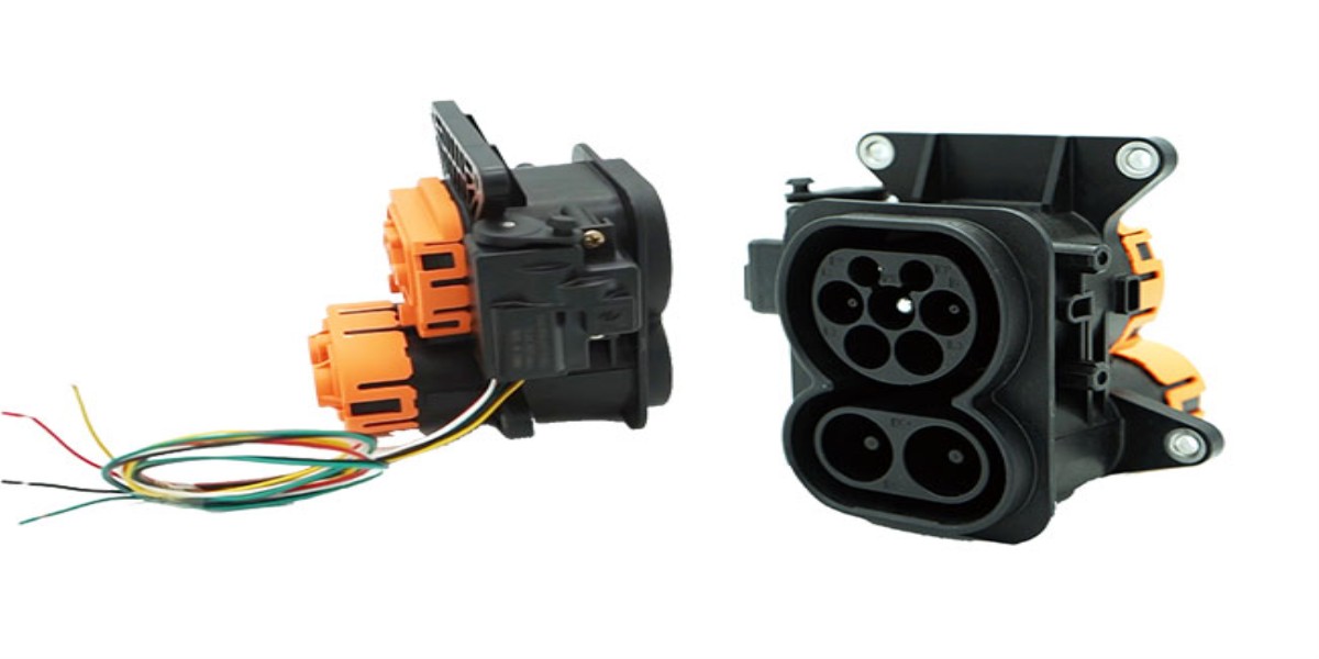 CCS2 vs NACS: Navigating Global Charging Standards for EV Network Operators